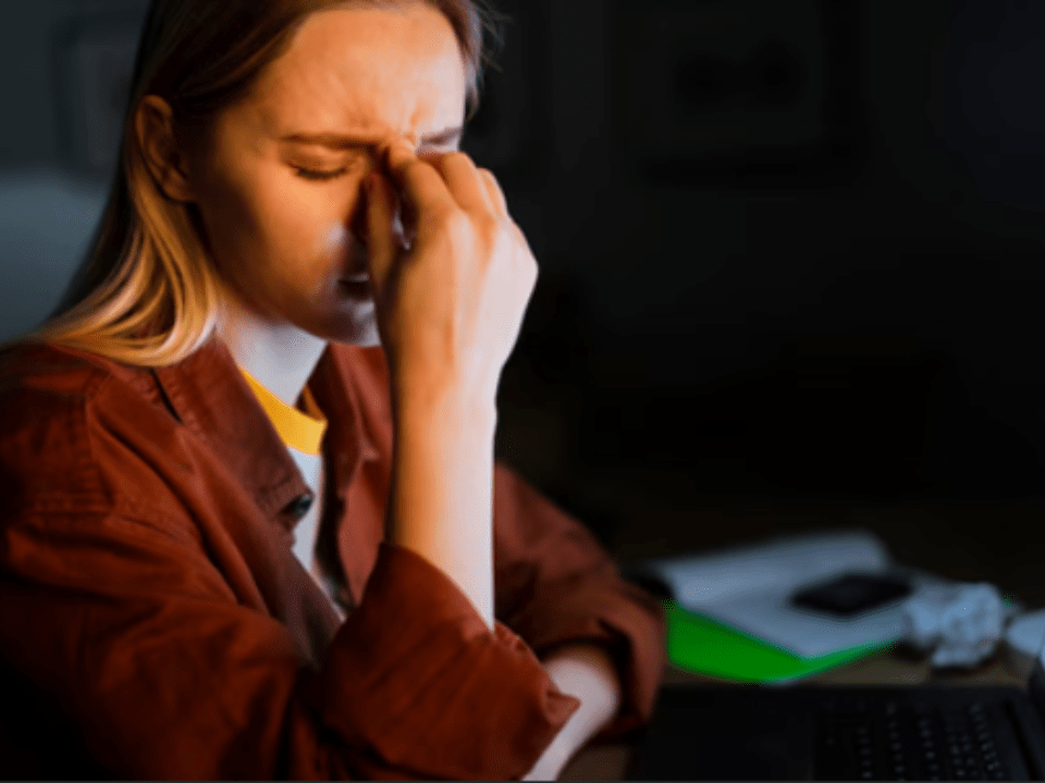 Quando pensar demais vira um problema: Novo estudo explica o conceito de “interferência intelectual”