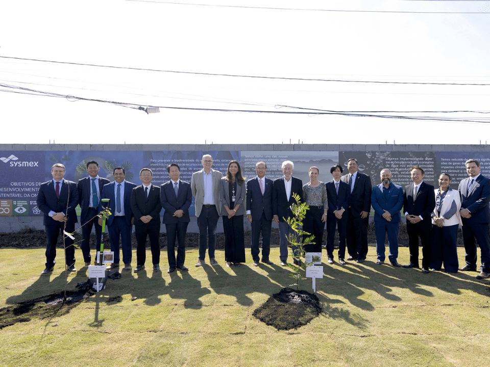 A Sysmex lançou a pedra fundamental da sua nova fábrica de reagentes no Brasil, em São José dos Pinhais, no Paraná.