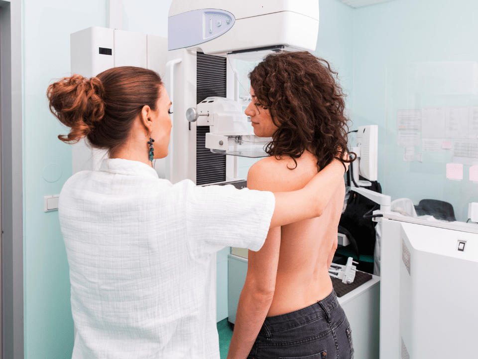 Câncer de mama: uma em cada três pacientes tem menos de 50 anos