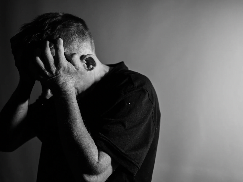 Depressão Funcional em Superdotados Profundos: O Silêncio Cognitivo de Uma Mente em Atividade Máxima