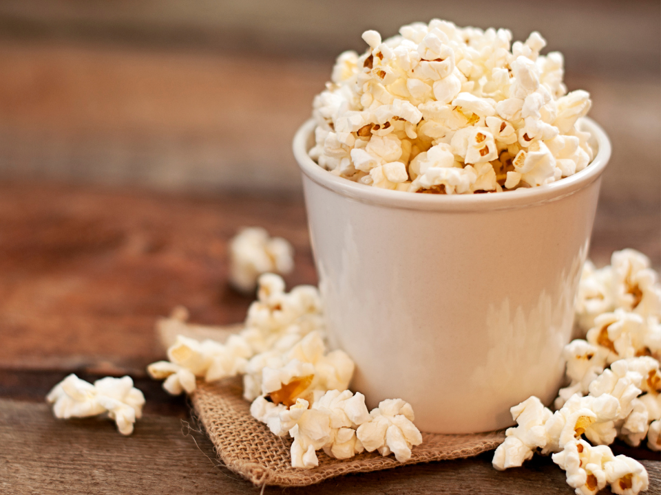 Pipoca: aliada da saúde ou vilã da dieta? Depende do preparo