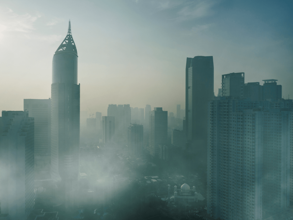 Poluição do ar contribui para câncer de pulmão mesmo em quem nunca fumou