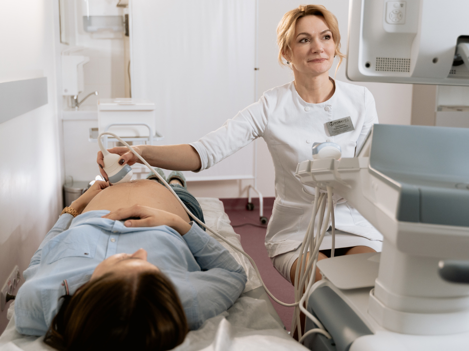 Exame pré-natal reduz chance de bebê nascer com anomalias congênitas