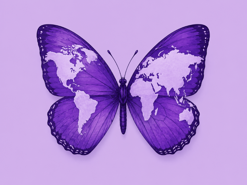 Ilustração de borboleta roxa com mapa-múndi desenhado nas asas sobre fundo lilás suave, símbolo do Dia Mundial do Lúpus e da conscientização global sobre doenças autoimunes, diagnóstico precoce e medicina diagnóstica.
