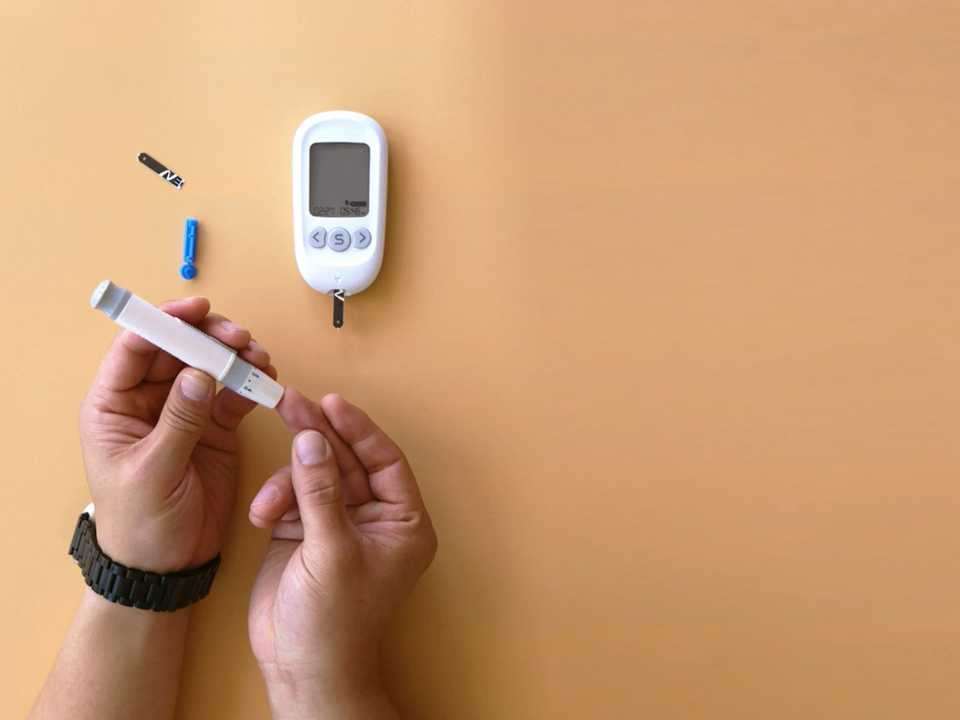 Remissão do pré-diabetes associada à redução do risco cardiovascular em estudo internacional que avaliou a normalização da glicemia e a prevenção de eventos cardíacos.