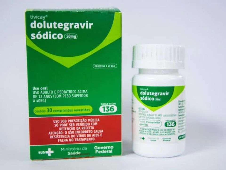 Farmanguinhos concluiu a transferência de tecnologia necessária à produção nacional de dolutegravir, medicamento estratégico para o tratamento do HIV no SUS.